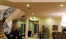 黄子韬豪宅爆料新闻最新,奢华程度令人咋舌，揭秘明星豪宅背后的生活点滴